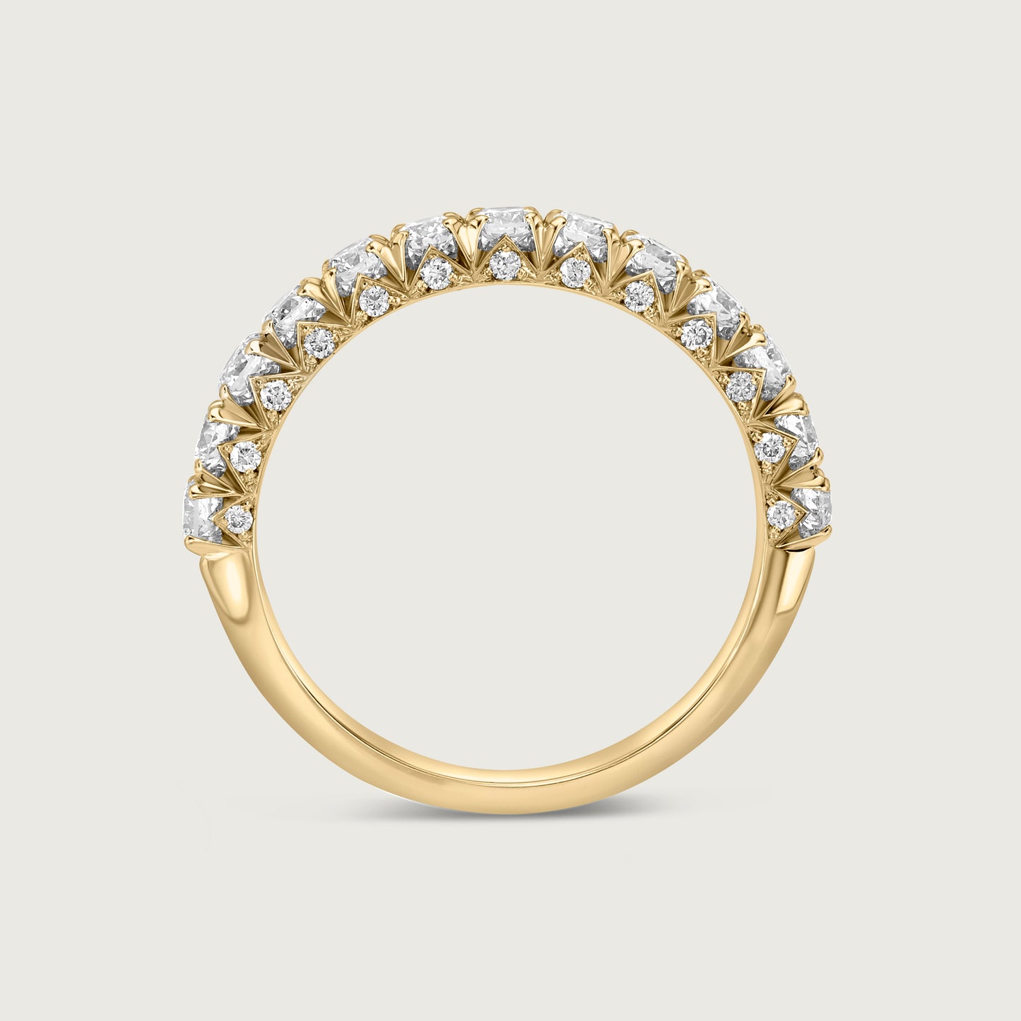 French Pavé Ring Éternelle in Yellow Gold