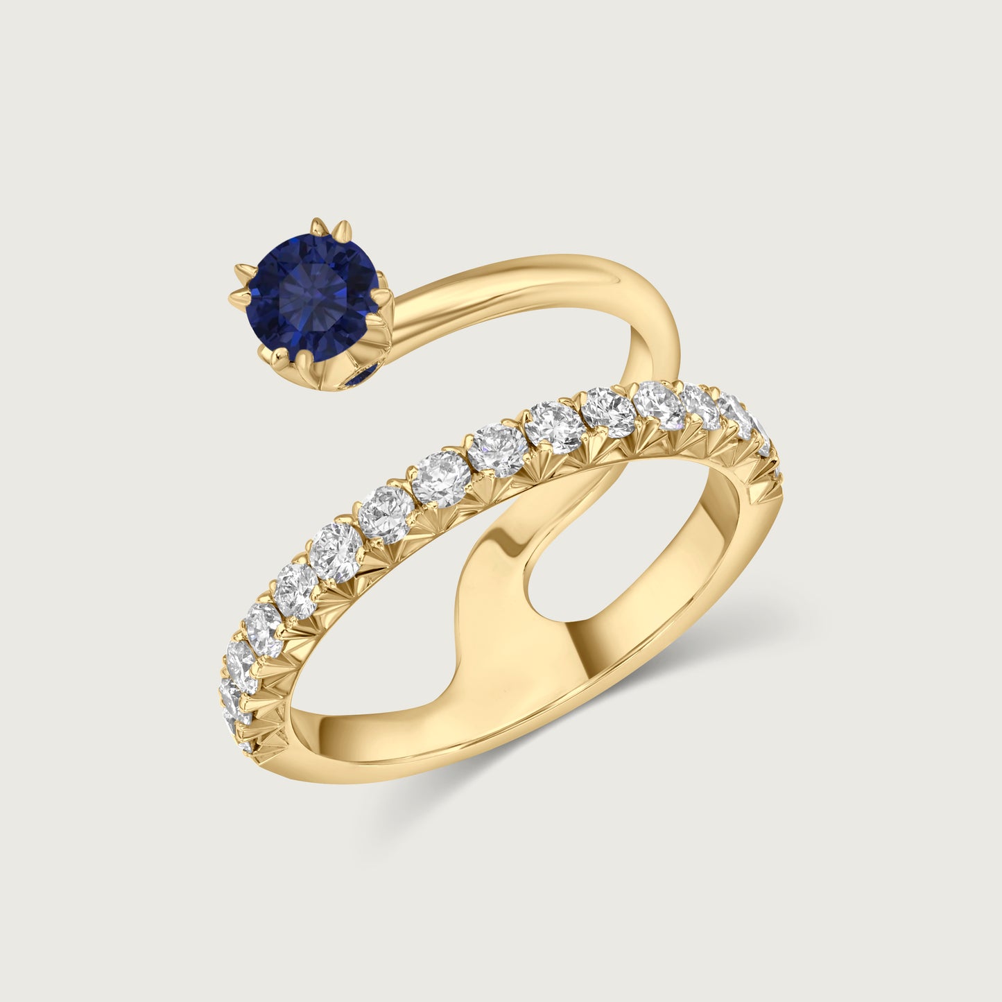 Swan Ring in Yellow Gold