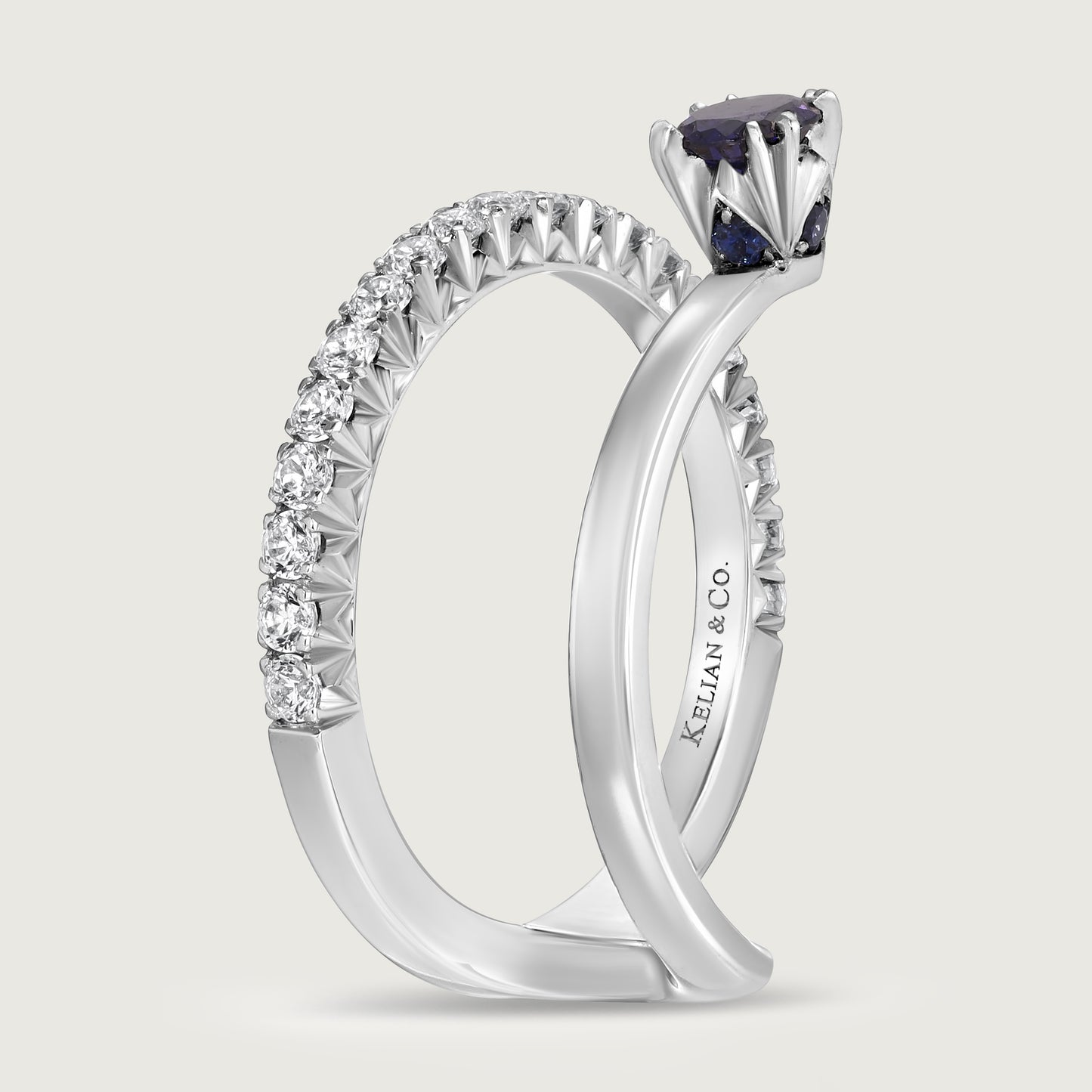 Swan Ring in White Gold