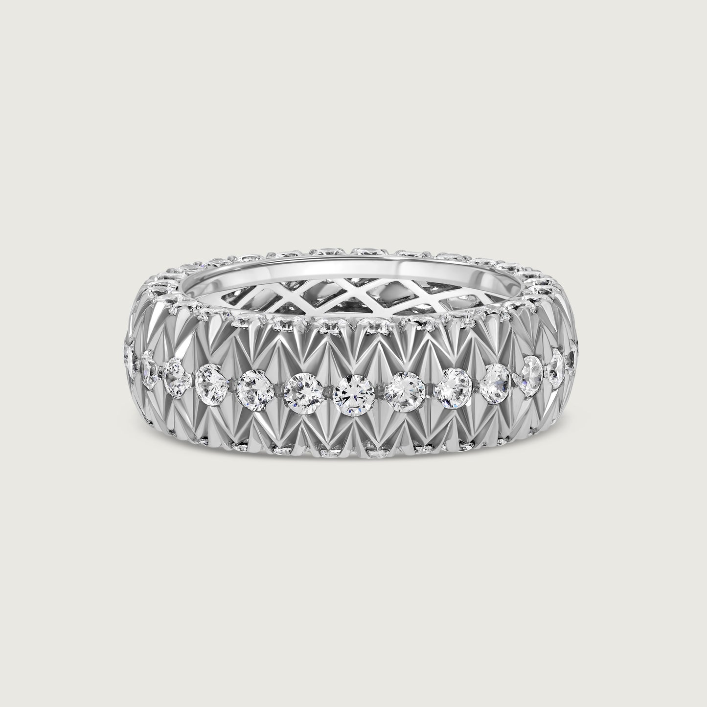 LOVE LINK Diamond Ring in White Gold