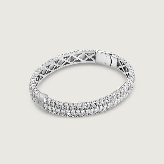 LOVE LINK Diamond Bracelet in White Gold