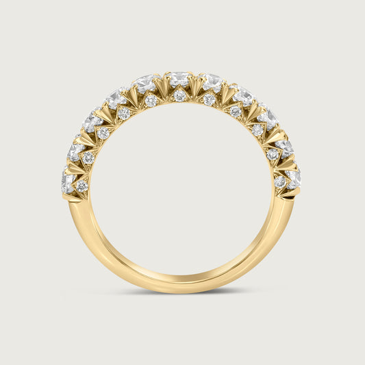 French Pavé Ring Élégante in Yellow Gold