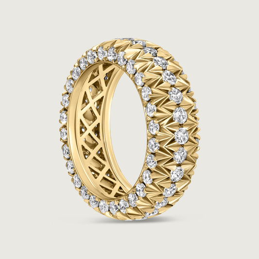 LOVE LINK Diamond Ring in Yellow Gold